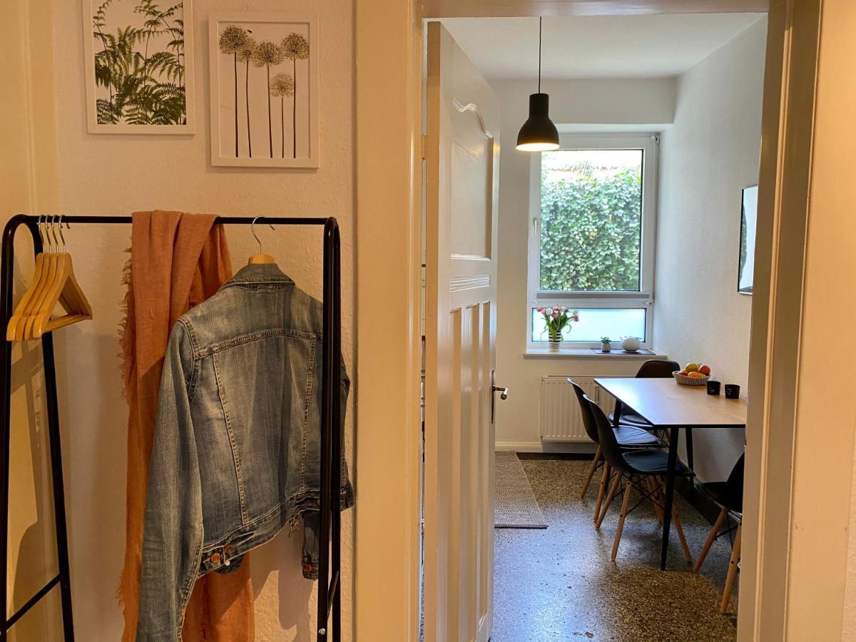 Zentrumsnahe Schoene Altbauwohnung Bis 4 Personen Flensborg Eksteriør billede